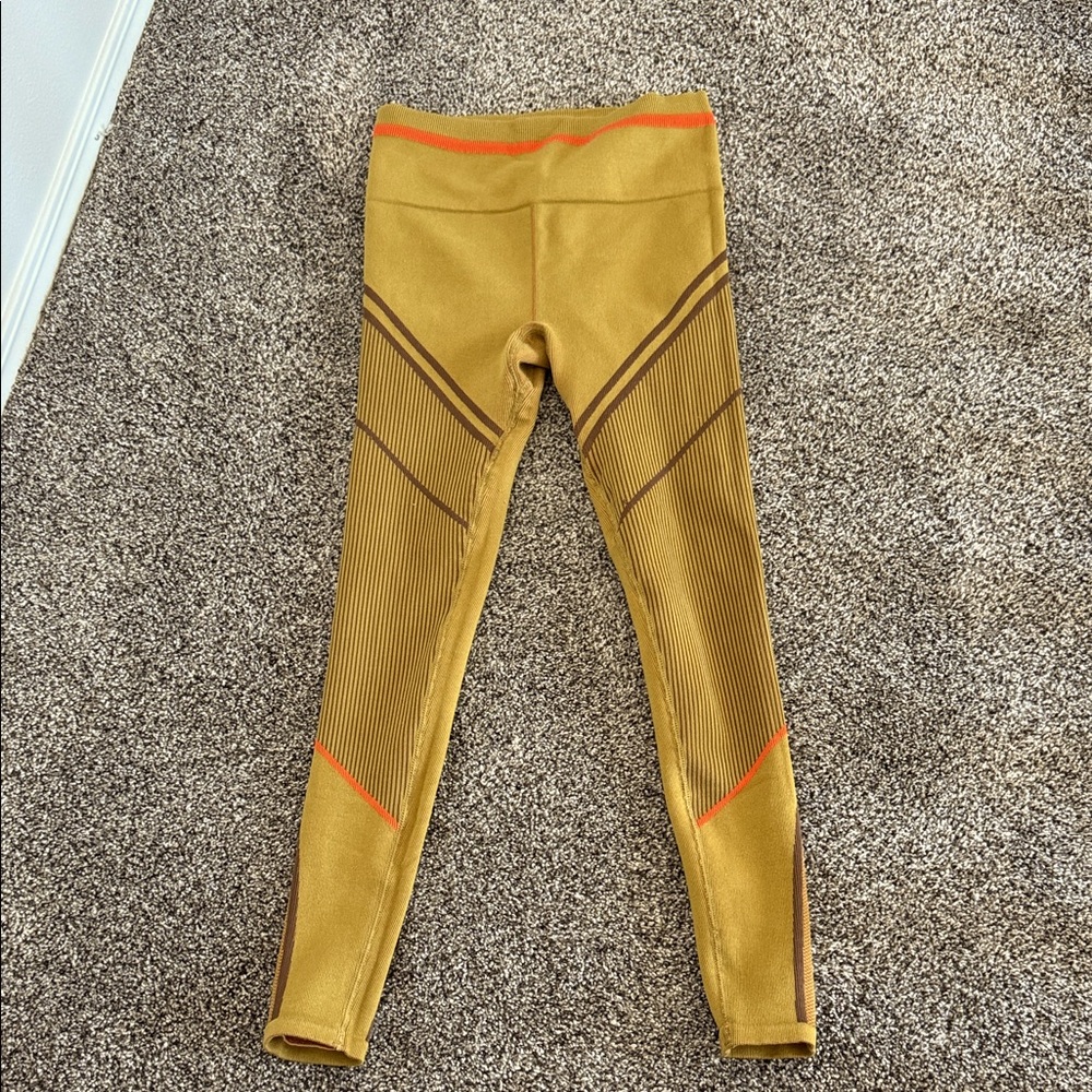 Fabletics leggings.